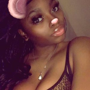 Meet your Posher, Dollye